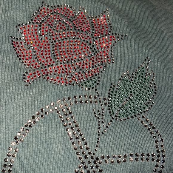 One World Olive Green Vintage Wash Ribbed Rose Peace Design Top - Picture 8 of 13